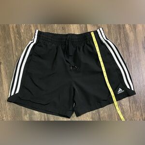 Women’s Adidas Shorts Clima365 SIZE MEDIUM BLACK